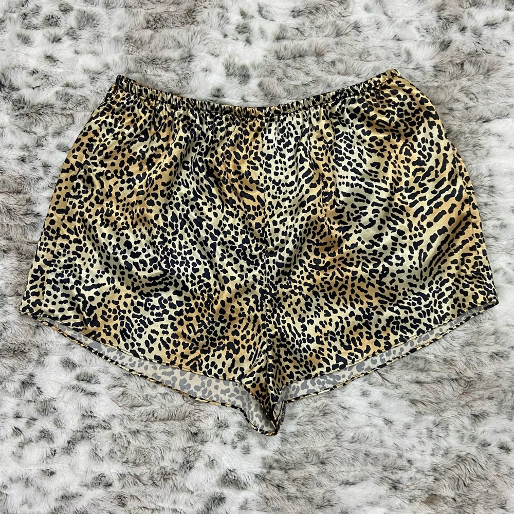 Vintage Leopard Sleep Shorts